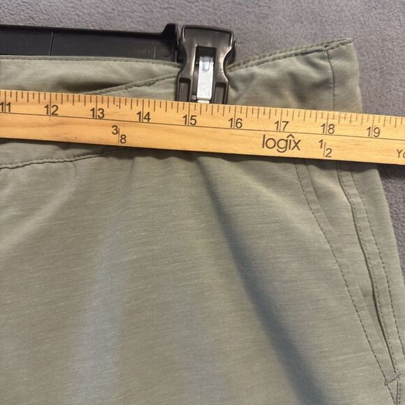 Faherty All Day Shorts Chino Drawstring Waist Casual Mens Size 36 Olive Green - Picture 6 of 13